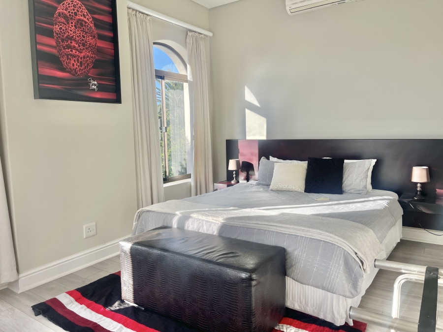 9 Bedroom Property for Sale in Sunset Beach Western Cape